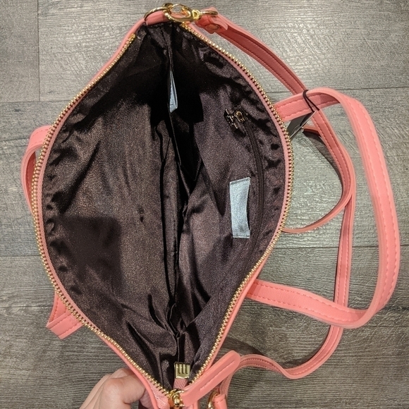 NWT Rooty Pink Leather Handbag from South Korea - Picture 3 of 6